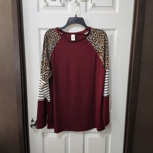 NWT Sunshine & Rodeos XL Burgundy Raglan Top Leopard Print & Striped Top